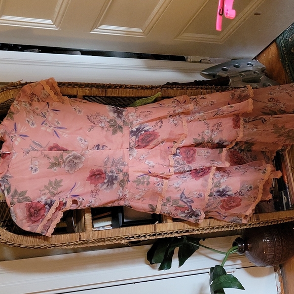 Tiered Asymmetrical Floral Dress - Picture 3 of 3